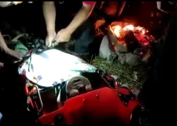 Bursa’da kayalıklardan düşen kişi helikopterle kurtarıldı