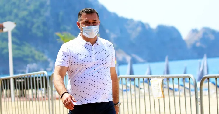 Alanya Belediye Başkanı koronavirüsü yendi