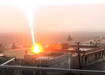 Yıldırım düşen evdeki 7 kişi öldü