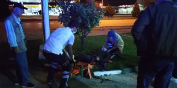Otomobil ile çarpışan motosikletin sürücüsü ağır yaralandı