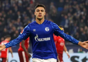 Schalke 04’te oynayan Ozan Kabak’a 4 maç men cezası