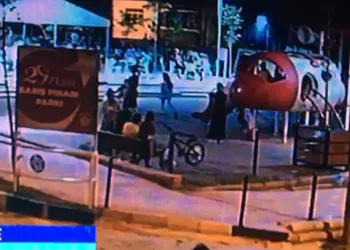 11 yaşındaki çocuğa parkta şiddet