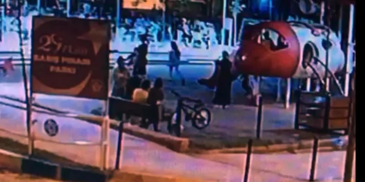 11 yaşındaki çocuğa parkta şiddet