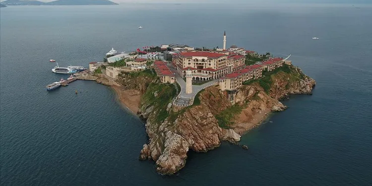 Demokrasi ve Özgürlükler Adası’ndaki ilk etkinlikte ’12 Eylül darbesi’ konuşulacak