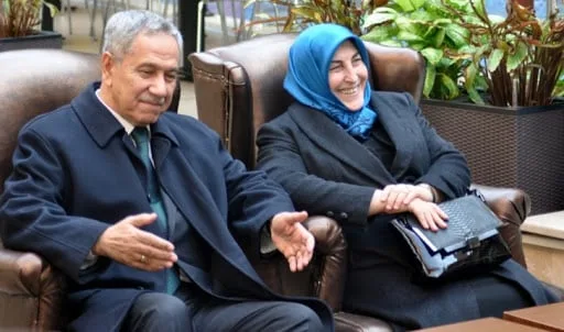 Bülent Arınç ve eşi koronavirüse yakalandı