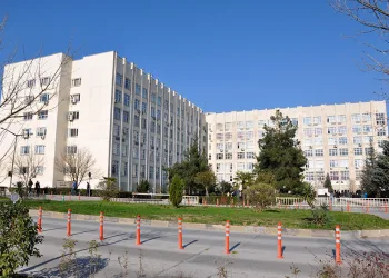 BUÜ’de Kovid-19 genomunun dizi analizi yapıldı