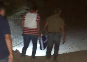 Firari hükümlü, ağaç kovuğunda yakalandı