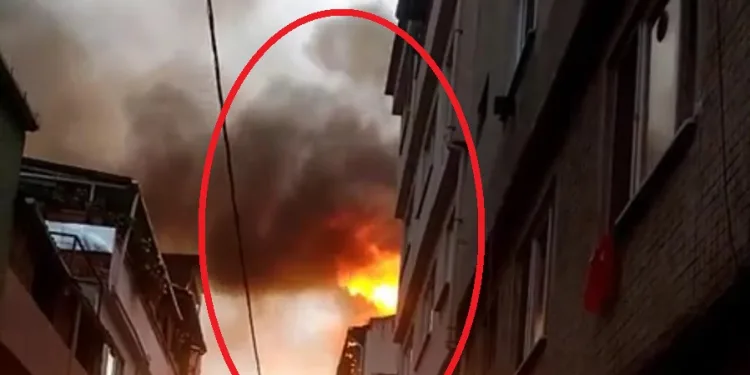 Bursa’da çıkan yangın sosyal mesafeyi unutturdu