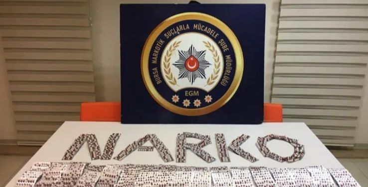 Bursa’da yeşil reçeteyle satılan 5 bin adet ilaçla yakalandılar