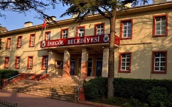 İnegöl Belediyesi vatandaşı uyardı: “İtibar etmeyin”