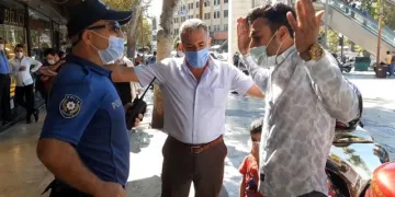 Denetimde kimlik isteyen polise direndi arandığı ortaya çıktı
