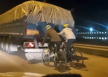 Bursa’da ölüme davetiye çıkaran görüntüler