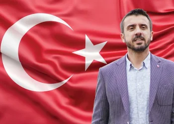 Başkan Tanır, Kestel halkını İstiklal Marşı okumaya davet etti