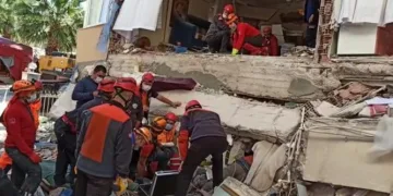 Osmangazi ekipleri yaşlı kadını kurtarmak için zamanla yarışıyor