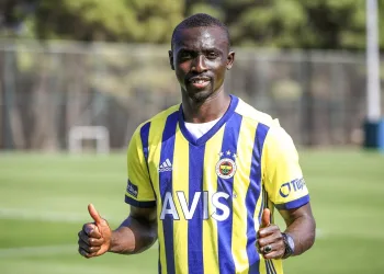 Papiss Cisse: “Fenerbahçe reddedilemeyecek kadar büyük bir kulüp”
