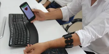 Epilepsi hastaları için akıllı bileklik: Kriz gelmeden 3 dakika önce uyarıyor