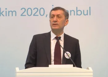 Bakan Selçuk: “Okullarımızı güzelleştirme peşindeyiz”