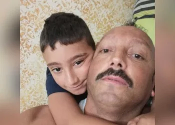 EBA’ya bağlanmak isterken çatıdan düşerek öldü