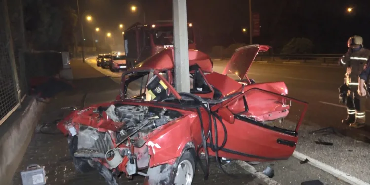 Bursa’da otomobilden fırlayan sürücü ağır yaralı