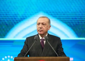 Macron’un “İslam Krizde” açıklamasına tepki!