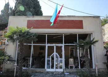 Ermenistan, Gence kentine füzelerle saldırdı