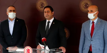 MHP’li Bulut süt üreticilerinin sorunlarına çözüm istedi