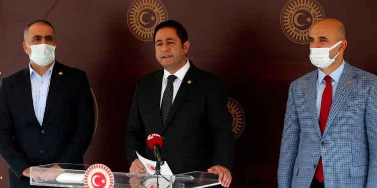 MHP’li Bulut süt üreticilerinin sorunlarına çözüm istedi