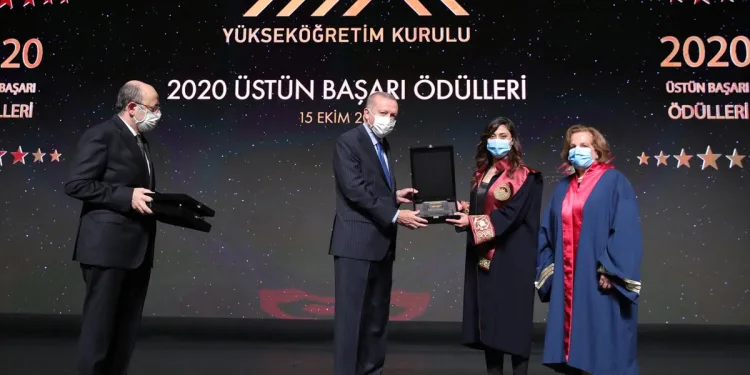 YÖK 2020 Üstün Başarı Ödülleri sahiplerini buldu