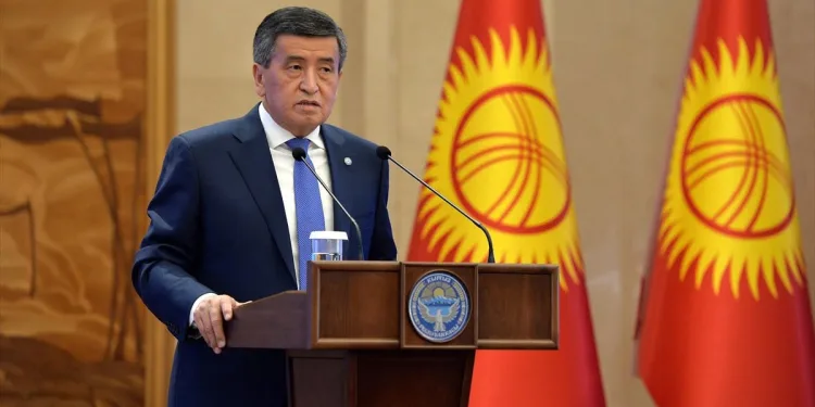 Kırgızistan parlamentosu Ceenbekov’un istifasını kabul etti
