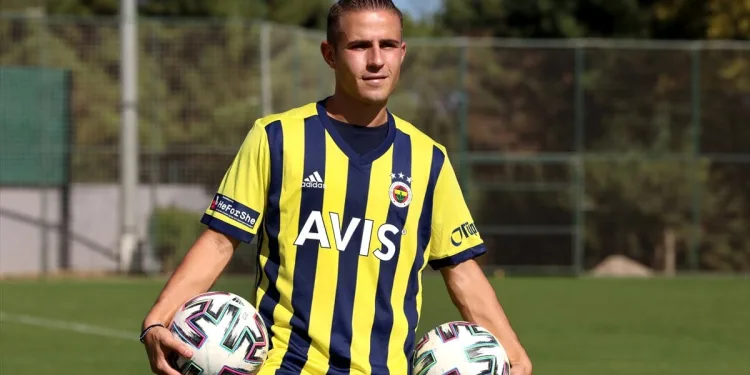 Fenerbahçe’nin yeni transferi Pelkas: “Şampiyonluğa ulaşmak için elimizden geleni yapacağız”