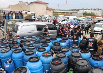 Manisa’da 20 ton sahte içki ele geçirildi