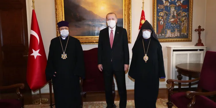 Cumhurbaşkanı Erdoğan, Patrik Sahak Maşalyan ile görüştü