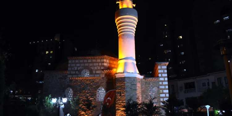Kefensüzen Camisi yeniden ibadete açıldı