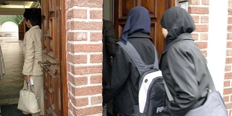 Fransa, ülkedeki birçok müslüman STK’ları kapatacak