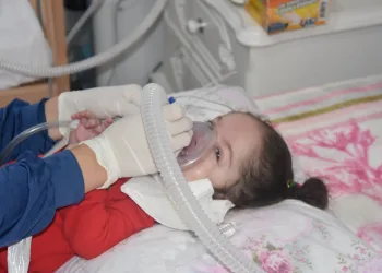 SMA hastası 3 yaşındaki Eda yardım bekliyor