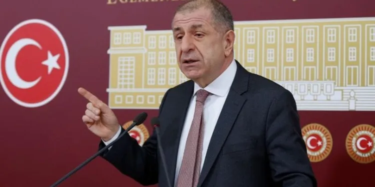 İYİ Parti teşkilatlarından Özdağ için ihrac talebi