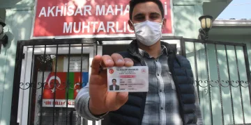 Bursa’da muhtarın muhtar olduğuna inanmıyorlar