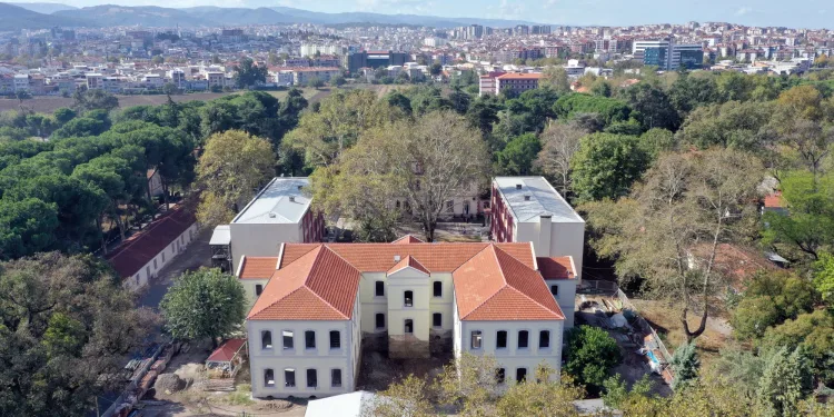 Bursa Ziraat Mektebi ihtişamına kavuşuyor