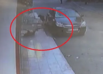 Yarı çıplak 5. kattan düştü