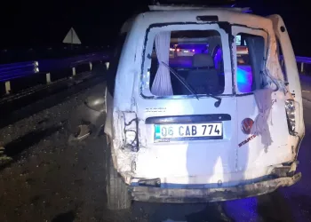 Bursa’da kayganlaşan yolda kaza!