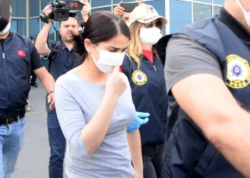 PKK/PYD elebaşının yeğeni örgütün adreslerini bildirip, teröristleri teşhis etti