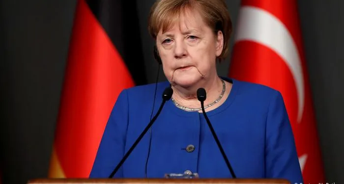 Merkel: “AB-Türkiye ilişkilerinde ilerleme her iki tarafın da çıkarınadır”