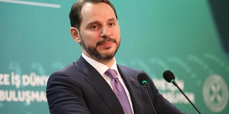 Bakan Albayrak duyurdu! Binlerce kişiye iş imkanı