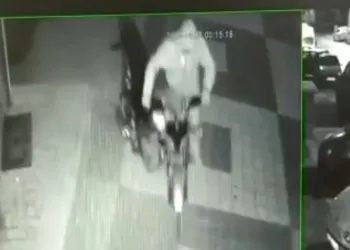 Bursa’da motosiklet hırsızı kameradan kaçamadı