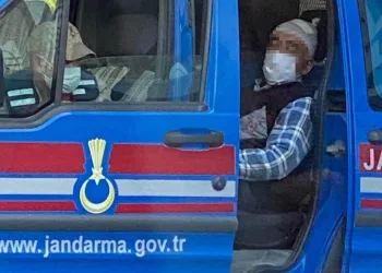 Bahçesine giren ineğin sahibini tabancayla vurdu