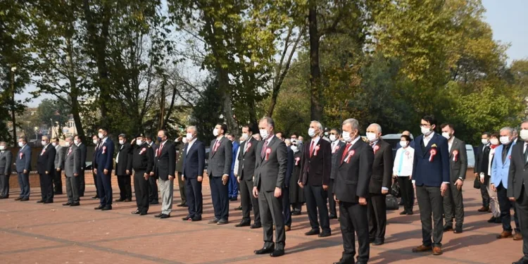 İnegöl’de 29 Ekim coşkusu törenle başladı