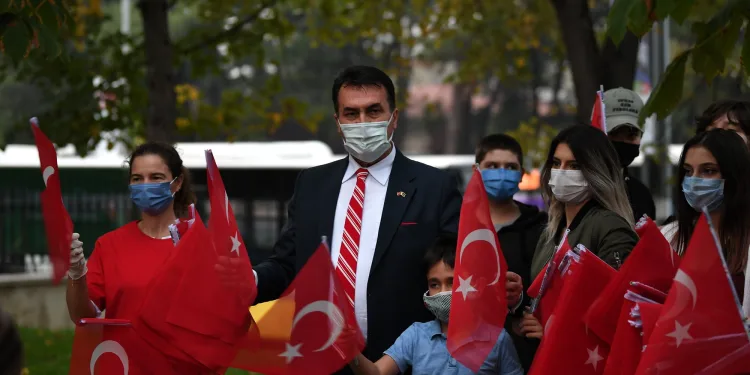 Osmangazi’de ‘Kırmızı Beyaz’ coşku başladı