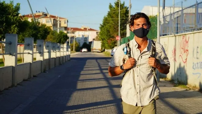 Almanya’dan Türkiye’ye 64 günde yürüyerek geldi