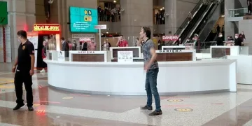 İstanbul Adalet Sarayı’nda hareketli dakikalar! Kendini kesti