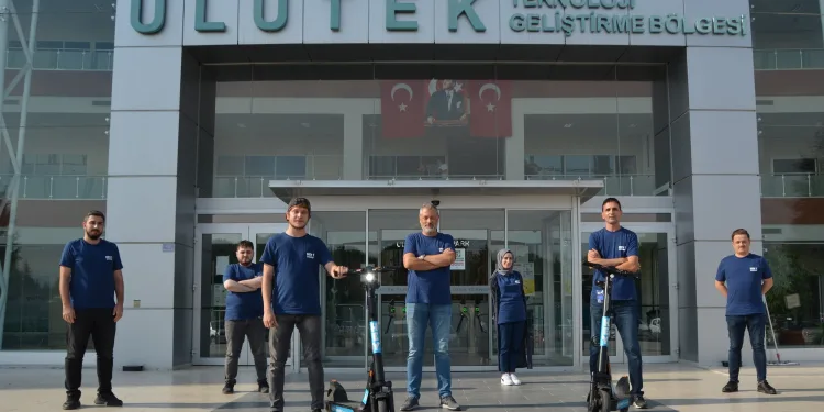 Yerli yazılıma sahip ‘Hey!Scooter’lar Bursa yollarında